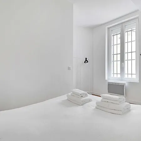 Comfortable - 1bd - 4p - Montmartre Apartment