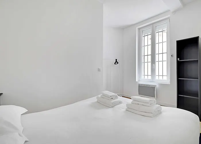 Comfortable - 1bd - 4p - Montmartre Διαμέρισμα